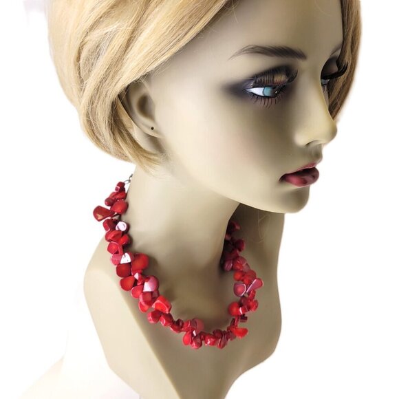 Red Teardrop Chunky Coral Necklace - Picture 15 of 16